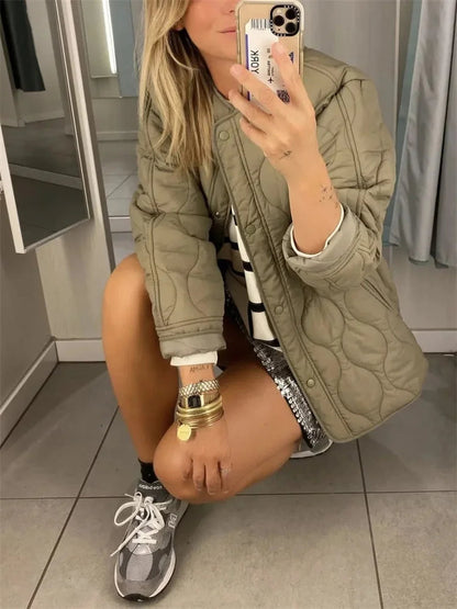 Cori - Gesteppte Oversize-Jacke mit Druckknöpfen 4