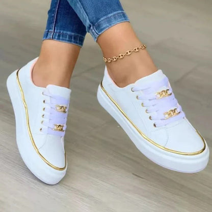 Enora - Weiße Low-Top-Casual-Sneakers mit goldenen Details | Stylische weiße Schnürsneaker mit Goldbesatz 1