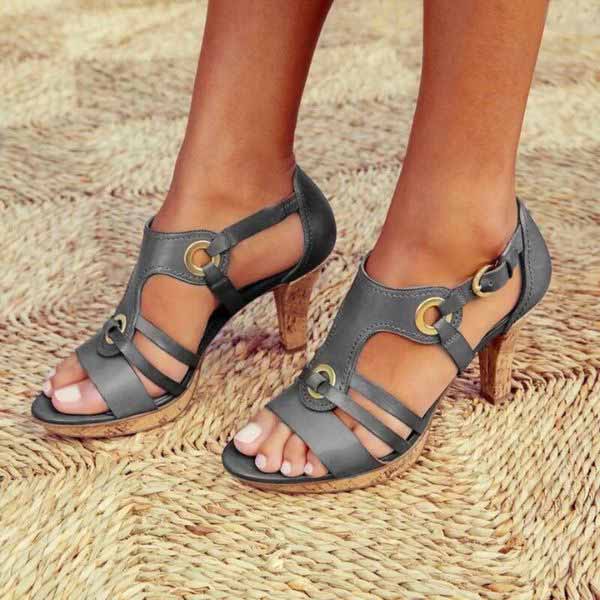 Kaelin | Stylische Ledersandalen mit modischem Blockabsatz für Frauen 0