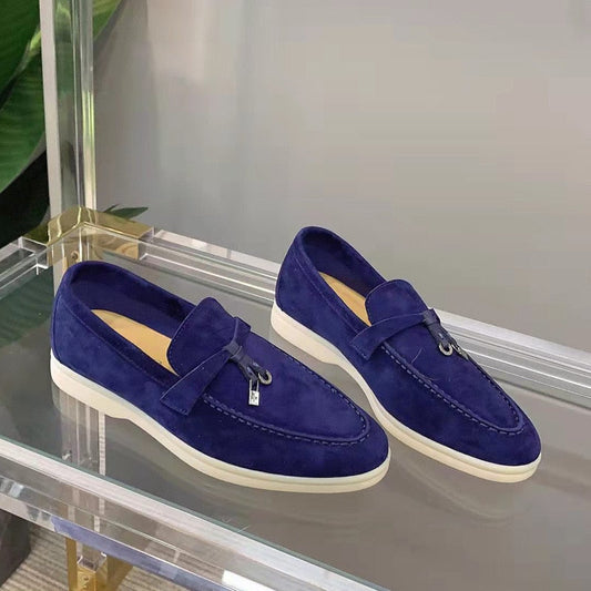 Sara Suede Loafers | Ein klassisches und schickes Design, das sicher die Aufmerksamkeit auf sich zieht 1