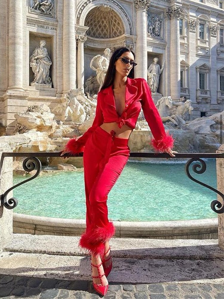 Zweiteiliges Set mit Federn 8